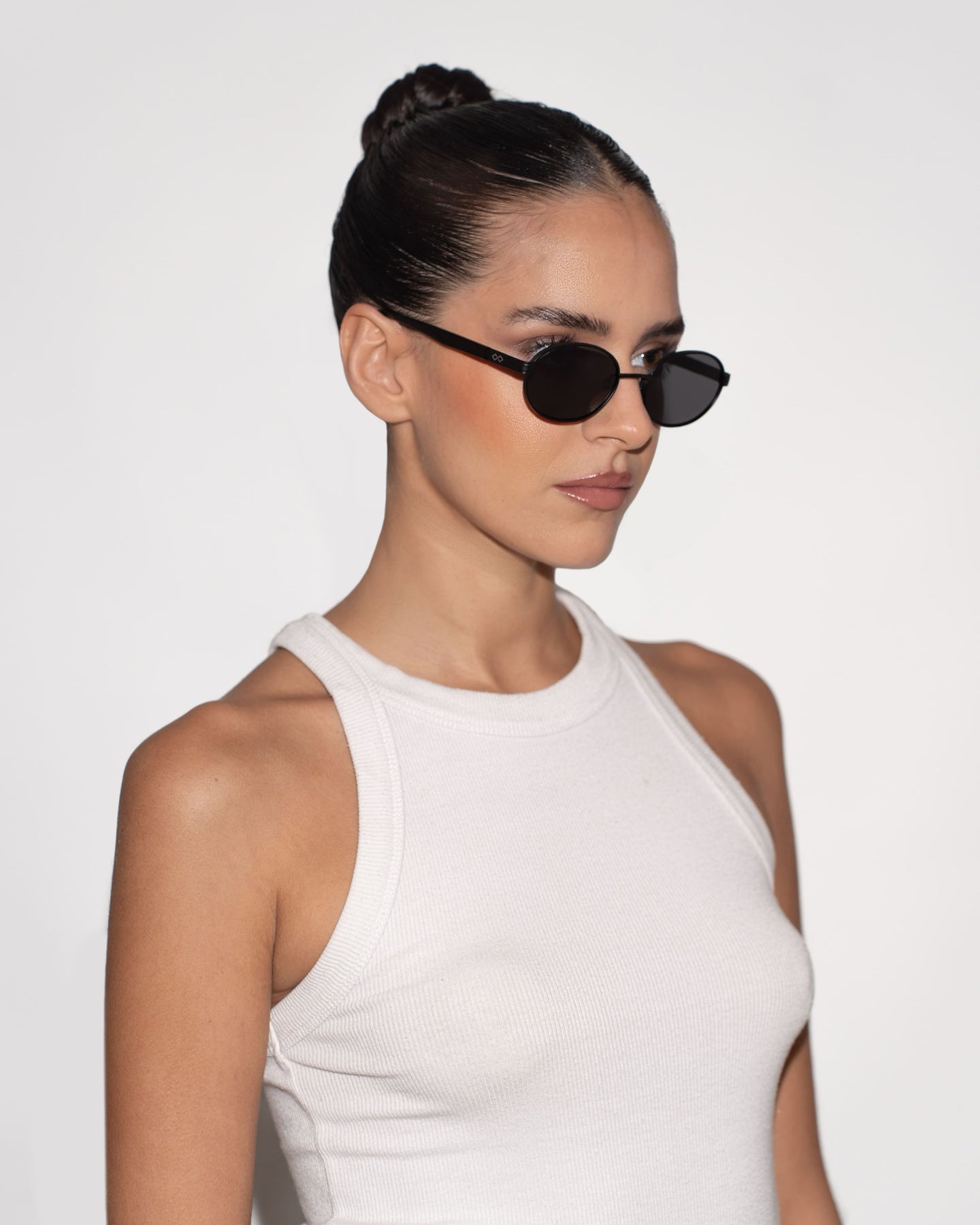 Shop Sam Sunglasses in Black Colour – Available Online in USA, UK, Canada & United Arab Emirates